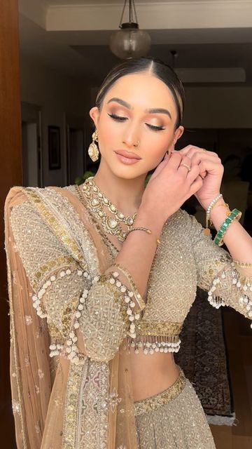 Meera Sakhrani on Instagram: "Pastel dreams @taruntahiliani @goenkaindia @hairbydablu" Meera Sakhrani, Desi Bridal Makeup, Dupatta Setting, Contemporary Bride, Desi Bride, Indian Brides, Modest Clothing, Bridal Saree, Wedding Attire