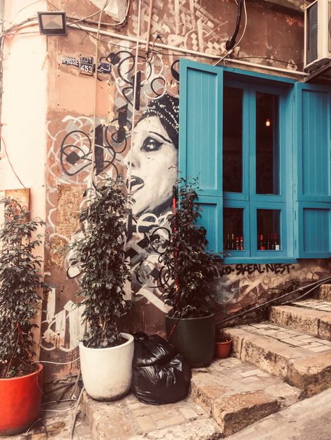 Old Beirut Lebanon Aesthetic, Lebanon Aesthetic Vintage, Beirut Graffiti, Arabic Goddess, Gemmayze Beirut, Beirut Streets, Lebanon Street, Lebanon Tourism, Old Lebanon