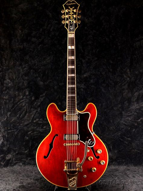 Epiphone Sheraton, Epiphone Electric Guitar, Semi Acoustic Guitar, Learn Guitar Chords, Epiphone Guitars, Electric Guitar Design, Guitar Obsession, Cool Electric Guitars, Jazz Guitar