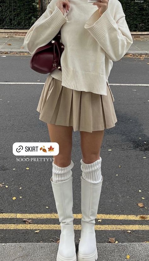 Beige Hose, Stile Blair Waldorf, Adrette Outfits, Thanksgiving Outfit Women, Cute Thanksgiving Outfits, What To Wear Fall, Look Adidas, Fest Outfits, Estilo Indie