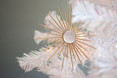 DIY Miniature Sunburst Mirror Ornaments | eHow Mirror Christmas Ornaments, Toothpick Ornaments, Christmas Host, Diy Sunburst Mirror, Clothespin Crafts, Tooth Pick, Starburst Mirror, Xmas Treats, Mirror Crafts