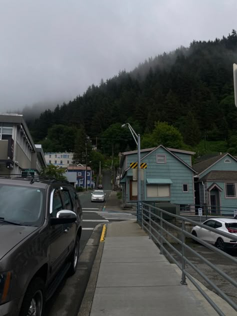 Midwest America Aesthetic, Pacific Northwest Town, North America Aesthetic, Pacifica Northwest, Small Town Life, Save File, Dream Beach, Cabin Life, Twin Peaks