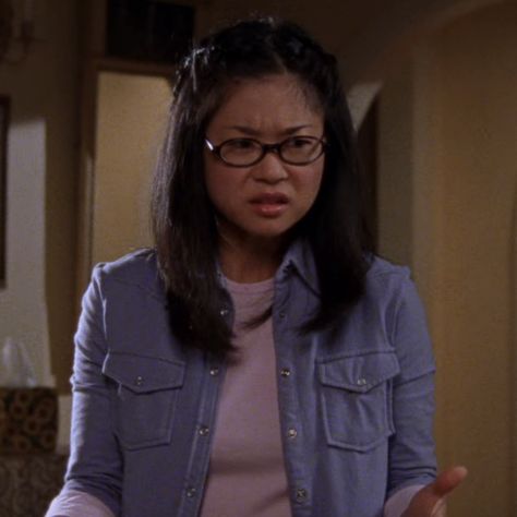 Lane From Gilmore, Kim Hairstyles, Lane Kim, Kim Hair, 2000s Fashion, Gilmore Girls, Hairstyles, Hair Styles, Hair