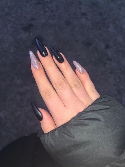 Goth Acrylic Nails Simple, Soft Grunge Nails, Black Acrylic Nails, Hippie Nails, Edgy Nails, Grunge Nails, Her Nails, Simple Acrylic Nails, Classy Acrylic Nails