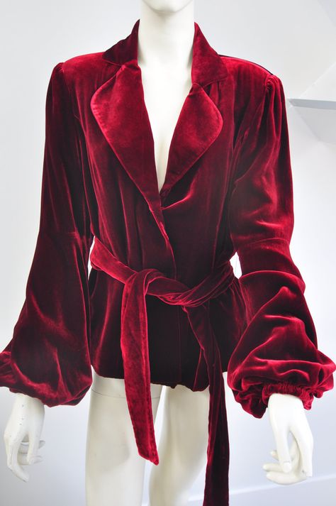 Luxurious Soft Velvet Deep Red Velvet, Red Velvet Jacket, 1970s Fashion, Velvet Jacket, Looks Style, Soft Velvet, Velvet Dress, Deep Red, Red Velvet