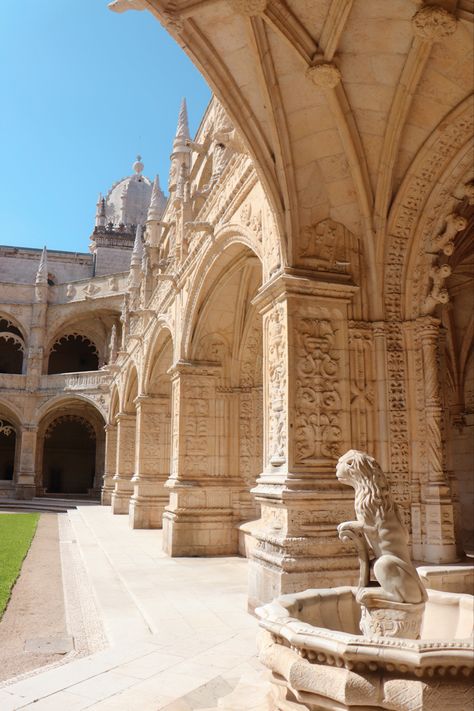 Jerónimos monastery in Lisbon, Portugal Jeronimos Monastery Lisbon, Monastery Aesthetic, Lisbon Museum, Jeronimos Monastery, Deco Studio, 2025 Vision, Travel List, Lisbon Portugal, Clean Girl