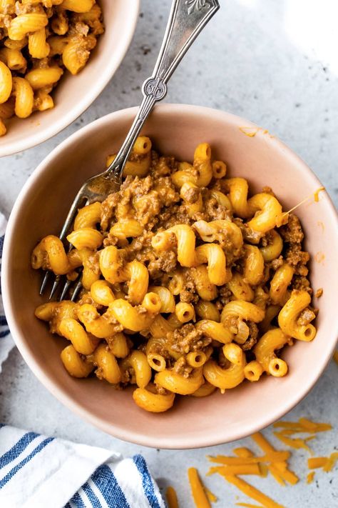 Homemade Hamburger Helper - Skinnytaste Beef Macaroni And Cheese, Ground Beef Macaroni, Beef Macaroni, Vegan Paleo Recipes, Homemade Hamburger, Lunch Appetizers, Calorie Meals, Homemade Hamburgers, Skinnytaste Recipes