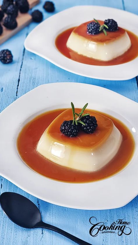 This Caramel Panna Cotta is a sophisticated and delicate , eggless and gluten-free Italian dessert that combines the creamy elegance of panna cotta with the rich, deep flavor of caramel. It is a delectable finish to any meal, whether it’s a casual dinner or a special occasion. Panacota Recipe, Gluten Free Italian Desserts, Caramel Panna Cotta, Adventure Videos, Around The World Recipes, Sour Cream Coffee Cake, Eggless Desserts, Creme Brûlée, Italian Dessert