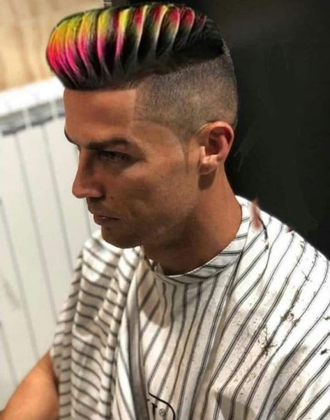 Cristiano Ronaldo Funny Pictures, Cristiano Ronaldo Noodle Hair, Cristiano Ronaldo Memes, Ronaldo Memes, Football Hairstyles, Messi Mbappe, Cristiano Ronaldo Hairstyle, Noodle Hair, Cr7 Jr