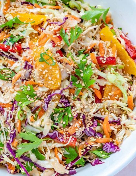 Chinese Chicken Salad Dressing, Chicken Salad Dressing, Asian Chopped Salad, Clean Food Crush Recipes, Lunch Vegetarian, Shape Reclaimed, Asian Chicken Salad, Clean Food Recipes, Ramen Noodle Salad