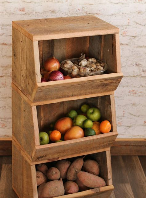 This vegetable bin is great solution for a small space. Each bin is separate which makes it versatile for a lot of uses and spaces - stack them vertical, in a row, use them individually. Great for vegetable storage, kids toys, or in the mud room for hats and mittens. This listing is Wooden Vegetable Rack Storage, Potato And Onion Bin, Potato Bin, Dapur Rustic, Potato Storage, Vegetable Bin, Produce Storage, Vegetable Storage, Diy Outdoor Kitchen