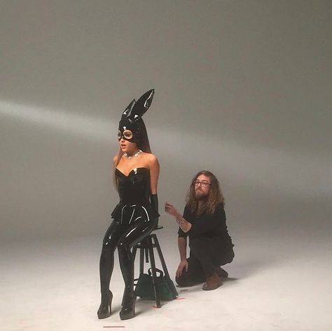 ArisRarest ♡ on Instagram: “Behind the scenes of the Dangerous Woman Acapella video.” Dangerous Woman Outfit, Aesthetic Desserts, Best Lyrics, Ariana Grande Dangerous, Ariana Grande Album, Ariana Grande Dangerous Woman, Hot Halloween Outfits, Dangerous Woman Tour, Woman Outfit