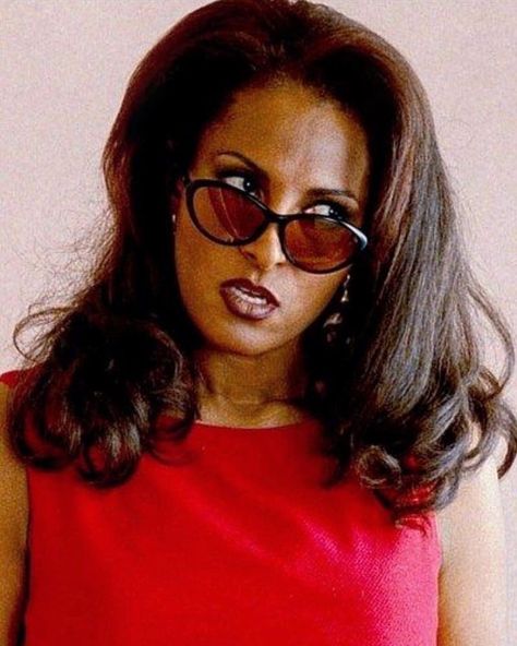 Jackie Brown Pam Grier Jackie Brown, Foxy Brown Pam Grier, Blaxploitation Film, Women In Prison, Quentin Tarantino Movies, Pam Grier, Jackie Brown, Foxy Brown, The Boogeyman