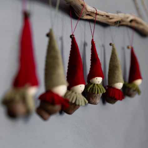 Christmas Trimmings, Hygge Christmas, Wood Peg Dolls, Australian Bush, Handcrafted Decor, Gnomes Crafts, Navidad Christmas, Felt Christmas Ornaments, Christmas Makes