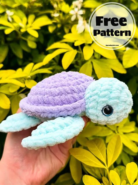 Free Baby Sea Turtle Crochet Pattern Sea Turtle Crochet Pattern, Crochet Turtle Pattern Free, Sea Turtle Crochet, Pie Crochet, Turtle Pie, Turtle Crochet Pattern, Turtle Plushie, Crochet Turtle Pattern, Turtle Crochet