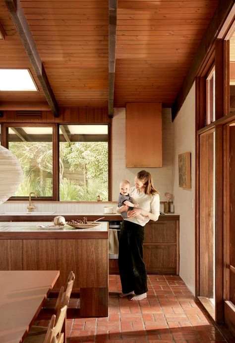 1970s House, Melbourne Home, 70s House, Mid Century Home, Century Home, Melbourne House, Mid Century Modern Kitchen, Mid Century Modern Interiors, Mid Century Kitchen