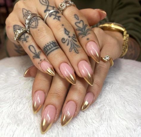 Ornamental Hand Tattoos For Women, Nail Tech Outfits, Different French Manicure Ideas, Sammi Jefcoate Nails, Nails And Tattoos, Spring French Manicure, Gel Manicure Ideas, Tattoo Outfit, Tattoo Nails