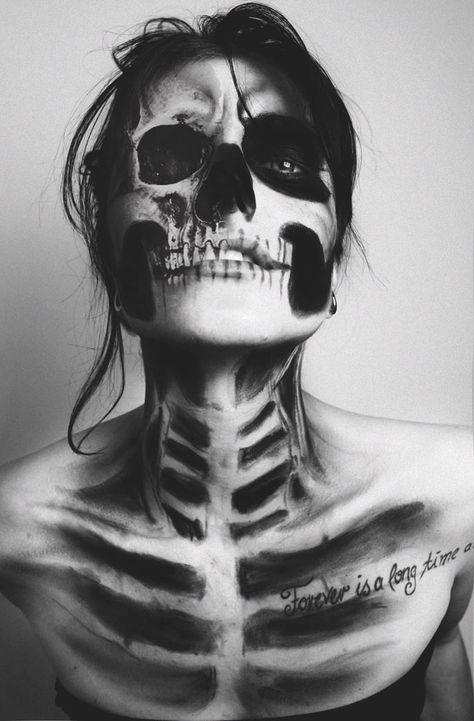 Skeleton Neck Makeup, Neck Makeup, Skeleton Neck, Halloween Skeleton Makeup, Halloween Fx, Perfect Cosplay, Skeleton Makeup, Halloween Makeup Scary, Halloween 4