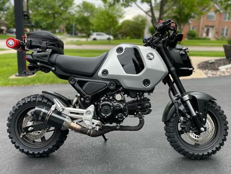 Honda Grom Mods, Grom Honda, Honda Grom Custom, Honda Navi, Honda Grom 125, Custom Mini Bike, Honda Msx 125, Transport Vehicles, Motorbike Art