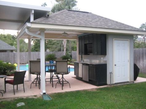 Pool House Designs With Outdoor Small Pool Cabana, Detached Patio, Outdoor Pool Bathroom, Small Pool Houses, Pool House Cabana, Pool Patio Designs, Pool House Bathroom, Pool House Shed, Backyard Guest Houses