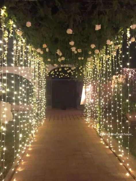 Wedding Decorations Garden, 15 Party Ideas Quinceanera, Emerald Green Quinceanera Theme, Forest Decorations, Enchanted Forest Quinceanera Theme, Enchanted Forest Quinceanera, Green Quinceanera Theme, Enchanted Forest Prom, Tiana Wedding