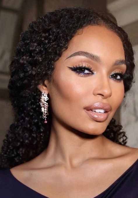 Solange Knowles Makeup, Wedding Makeup Soft Glam Brown Eyes, Baby Shower Makeup Ideas Blue, Soft Glam Makeup Brown Skin, Soft Dramatic Makeup, Yara Shahidi Makeup, Bridal Makeup For Dark Skin, Bombshell Makeup, Flawless Face Makeup