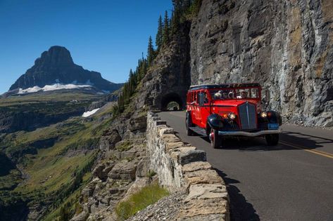 Glacier Park Lodge, Many Glacier Hotel, Outdoor Jobs, Grand Canyon Railway, National Park Lodges, Glacier National Park Montana, Glacier Park, Bus Tour, National Park Photos