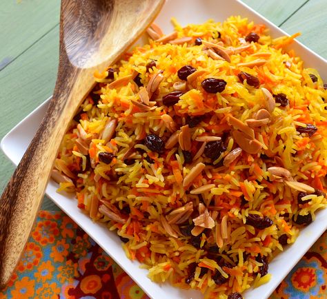 A+Rosh+Hashana+Family+Favorite:+Sweet+Basmati+Rice+with+Carrots+ Recipe With Raisins, Rice With Carrots, Arabic Rice, Rosh Hashanah Recipes, Jewish Holiday Recipes, Jewish Cuisine, Spiced Rice, Vegetarian Side Dishes, Yom Kippur