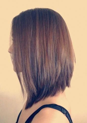 9 Best Inverted Bob Hairstyles | Styles At Life #invertedbob #invertedbobhaircut Bob Style Haircuts, Inverted Bob Hairstyles, Long Bob Haircuts, Inverted Bob, Midlength Haircuts, Long Bob Hairstyles, Haircut For Thick Hair, Hairstyles For Round Faces, Medium Hair Cuts