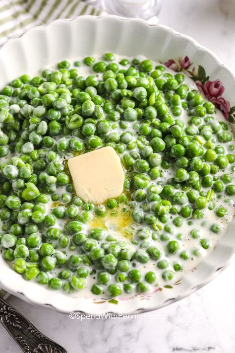 Old fashioned creamed peas are a holiday favorite that can be dressed up with potatoes, onions, or carrots! Mix them up with bacon, corn, or even cauliflower for a vegetable side dish that goes with everything. #spendwithpennies #creamedpeas #sidedish #recipe Thanksgiving Vegetables Side Dishes, Thanksgiving Vegetable Sides, Homemade Cream Corn, Bacon Corn, Classic Green Bean Casserole, Cheesy Broccoli Casserole, Thanksgiving Vegetables, Creamed Peas, Peas And Carrots