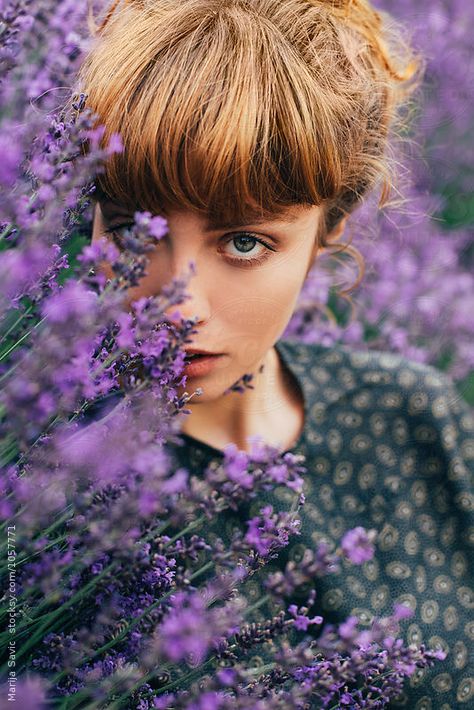 Lavender Fields Photography, Flower Photoshoot, Dreamy Photography, Fairytale Photography, Lavender Field, Photography Posing Guide, Lavender Farm, Posing Guide, Model Poses Photography