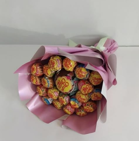 Lollipop Bouquet, Hadiah Diy, Diy Birthday Gifts For Friends, Smink Inspiration, Flower Gift Ideas, Diy Gift Set, Creative Gifts For Boyfriend, Bf Gifts, Diy Bouquet