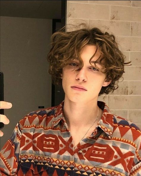 Wavy Hair Men, Tom Riddle, Aesthetic People, Curly Hair Men, Hair Reference, Long Hair Styles Men, Boy Hairstyles, Haircuts For Men, Wavy Hair