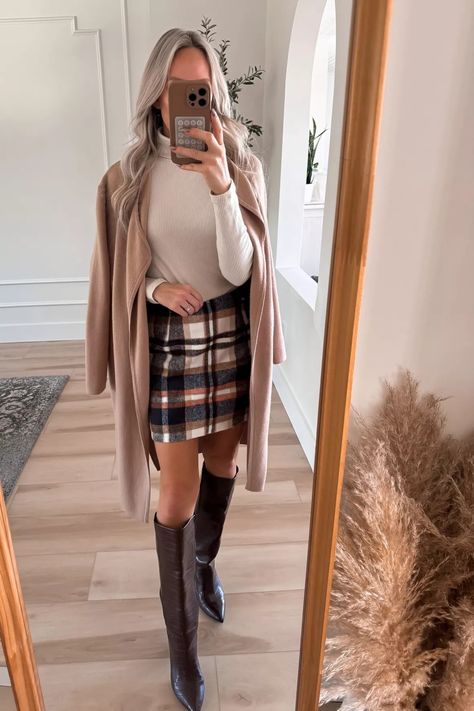 Plaid Skirt Fall Outfit, Plaid Skirt Outfit Fall, Brown Plaid Skirt Outfit, Plaid Skirt Brown, Skirt Boots Outfit, Fashion 2023 Fall, Brown Tall Boots, 2023 Fall Fashion, Fall Fashion 2023