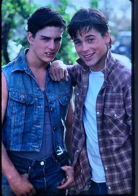 Rob Lowe And Tom Cruise, Sodapop Curtis And Steve Randle, The Outsiders Soda And Steve, Tom Cruise Outsiders, Steve And Sodapop, Steve From The Outsiders, Steve Outsiders, Steve Randle The Outsiders, Sodapop Curtis Aesthetic