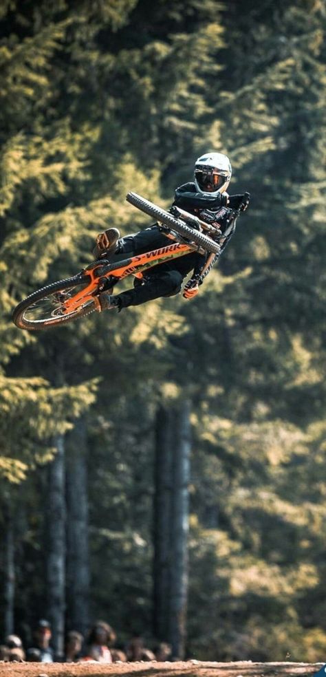 Mtb Photography, Biking Photography, Biking Aesthetic, Mountain Biking Photography, Mountain Bike Action, Mtb Riding, Mt Bike, Mtb Downhill, Mountain Bike Art