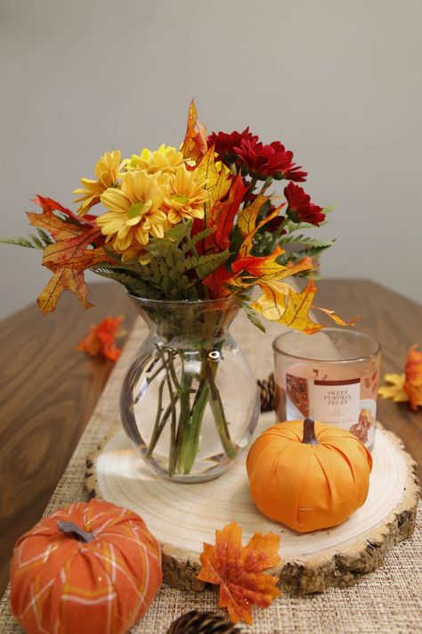 Capture the perfect fall look with a fresh autumn flower arrangement.
#flowers #fall #autumn #falldecor #autumndecor November Flower Arrangements, November Flower, Arrangement Flowers, Flowers And Gifts, Fall Flower Arrangements, Oak Leaves, Autumn 2024, Fall Centerpiece, Decor Fall