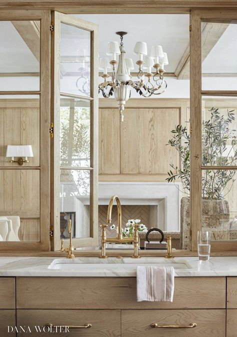 Modern Grace – Dana Wolter Interiors Unlacquered Brass Hardware, Bohemian Apartment Decor, Bohemian Apartment, White Oak Kitchen, Leaded Glass Door, Interior Window, Oak Kitchen Cabinets, Oak Kitchen, Luxe Interiors