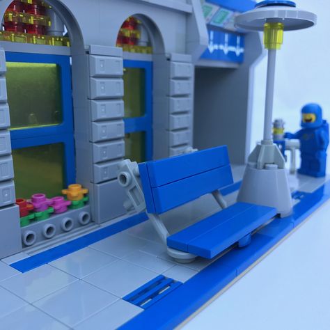 10251 Brick Bank - Bench Detail | justin_m_winn | Flickr Lego Brick, Park Slide, Lego, Bench