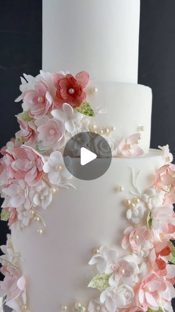 Wafer Paper Flowers, Cake Pricing, Modern Wedding Cake, Cake Business, Wafer Paper, Wedding Cake Designs, You Want Me, Industrial Wedding, Cake Art