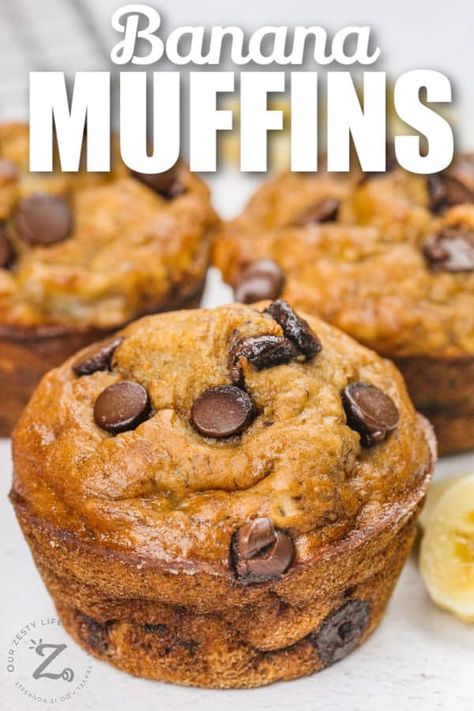 Healthy Banana Muffin Recipe Easy Healthy Banana Muffins, Greek Yogurt Banana Muffins, Banana Chip Muffins, Banana Yogurt Muffins, Banana Muffin Recipe Healthy, Easy Breakfast Bake, Banana Muffins Easy, Delicious Muffins, Healthy Banana Muffins