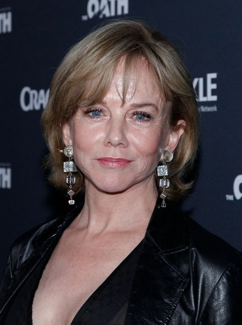 HAPPY 65th BIRTHDAY to LINDA PURL!!    9/2/20  American actress and singer, known for her roles as Ashley Pfister on Happy Days, Sheila Munroe in the 1982 horror film Visiting Hours, Pam Beesly's mother Helene in The Office, and Ben Matlock's daughter Charlene Matlock for the first season of the television series Matlock. Linda Purl, Belinda Lee Actress, Happy 65th Birthday, Linda Ronstadt Songs, Linda Darnell 1940s, Sue Ellen Dont Tell Mom, Happy 65 Birthday, Patrick Duffy, Linda Linda Linda Movie 2005