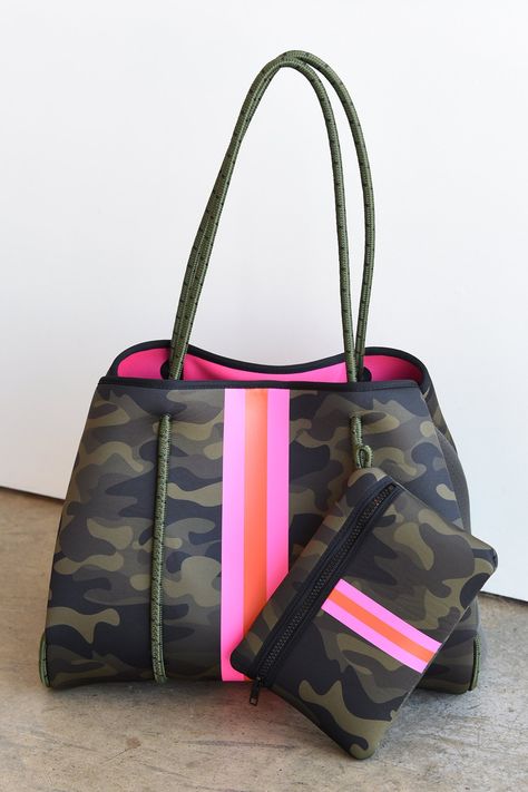 Bottom Liner, Neoprene Bag, Wristlet Pouch, Neoprene Tote, Small Cosmetic Bags, Everyday Tote, Cute Purses, Pink Camo, Gorgeous Bags