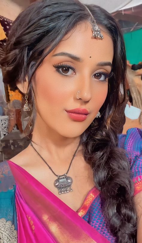 Dhruv Tara, Riya Sharma, Wardrobe Door Designs, Pikachu Plush, Shivangi Joshi, Wardrobe Door, Door Designs, Pretty Smile, Arab Women