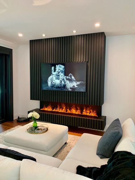 Water Vapor Fireplace, Tv Camino, Vapor Fireplace, Realistic Electric Fireplace, Design Camino, Feature Wall Living Room, Fireplace Tv Wall, Water Vapor, Custom Fireplace