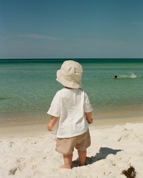 Beach With Toddler, Little Boy Aesthetic, Baby Boy Aesthetics, Boys Outfits Aesthetic, Boy Mama, Future Mom, Dream Baby, Summer Activities For Kids, Toddler Life