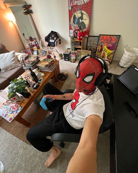 All Posts • Instagram Spiderman Decorations, Spiderman Room, Spiderman Girl, All Spiderman, Spiderman Mask, Spiderman 3, Spiderman Spider, Spiderman Pictures, Best Superhero