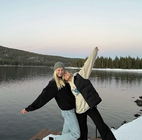 Lake Outfit Winter, Winter Lake Outfit, Lake Tahoe Aesthetic Winter, New Zealand Outfits Winter, Winter Lake Aesthetic, Alaska Aesthetic Outfits, Alaskan Outfits, Alaska Outfits Winter, Cabin Aesthetic Outfit