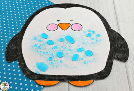 81+ Easy Science Experiments for Kids to do at Home or School Penguin Experiment, Stem For Toddlers, Penguin Science, Polar Animals Preschool, Winter Stem Activities, Penguin Unit, Fun Experiments For Kids, Arctic Art, Experiments For Preschoolers