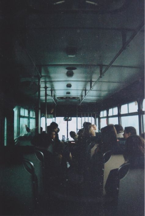 bus travel Fotografia Grunge, Grunge Photography, Jolie Photo, Story Inspiration, Soft Grunge, 인물 사진, Grunge Aesthetic, Writing Inspiration, A Group